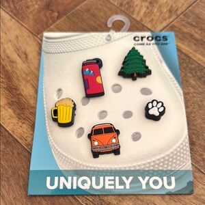 ✨3/$10 NWT Crocs Jibbitz Outdoor Vacay 5 Pack